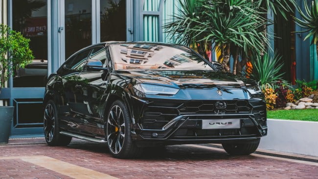 De Lamborghini Urus van Tiesto